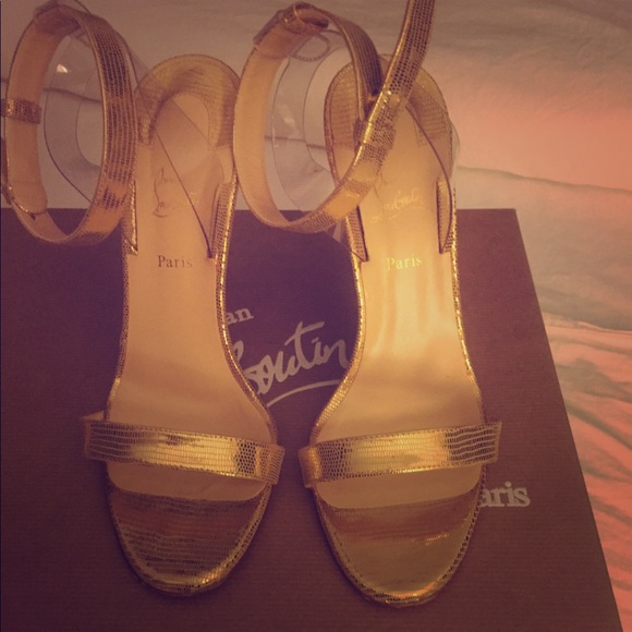 Christian Louboutin Shoes - Perfect gold Christian loubies